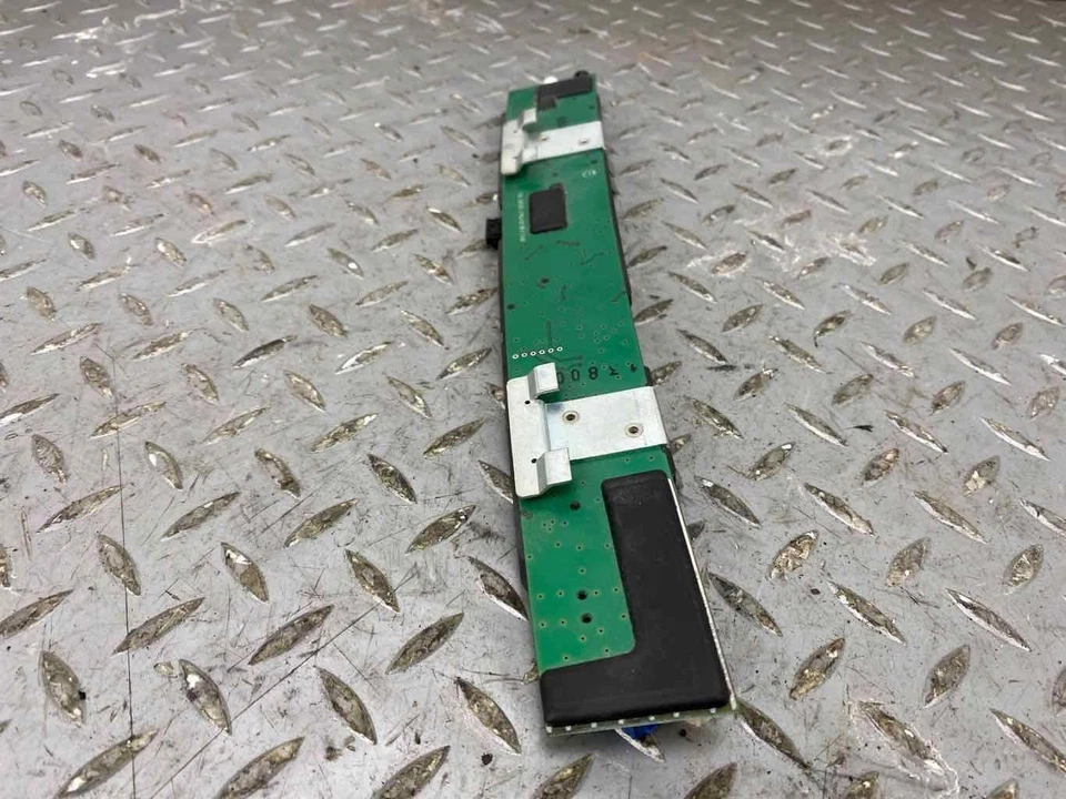 2008 迈巴赫 57 原始设备制造商后窗天线 240-820-73-89 — 第 4/4 张图片