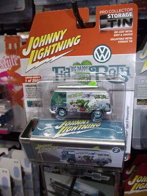 Johnny lightning 1/64 1965 volkswagen Type 2 transporter rat