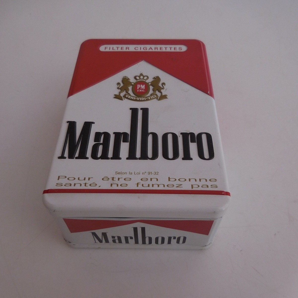 Marlboro コレクターズアイテム 専用ケース付き Marlboro コレクターズアイテム 専用ケース付き