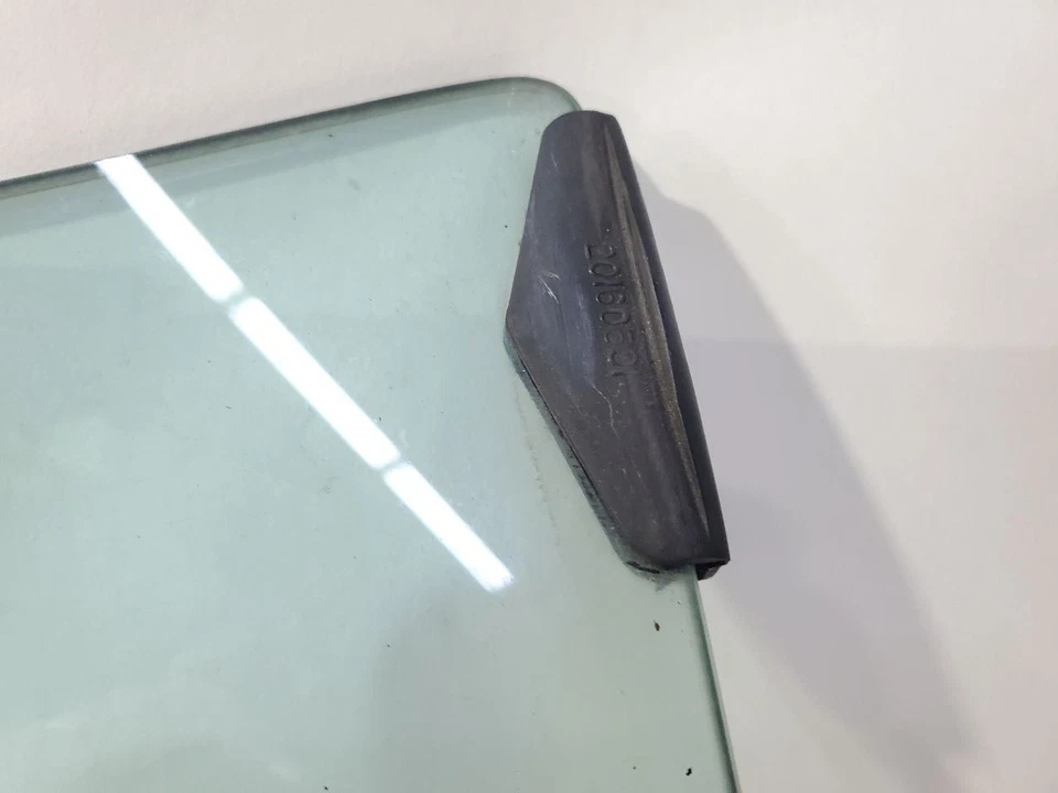 1980 1981 1982 1983 1984 Cadillac Fleetwood OEM puerta delantera izquierda vidrio  Foto 4 de 4