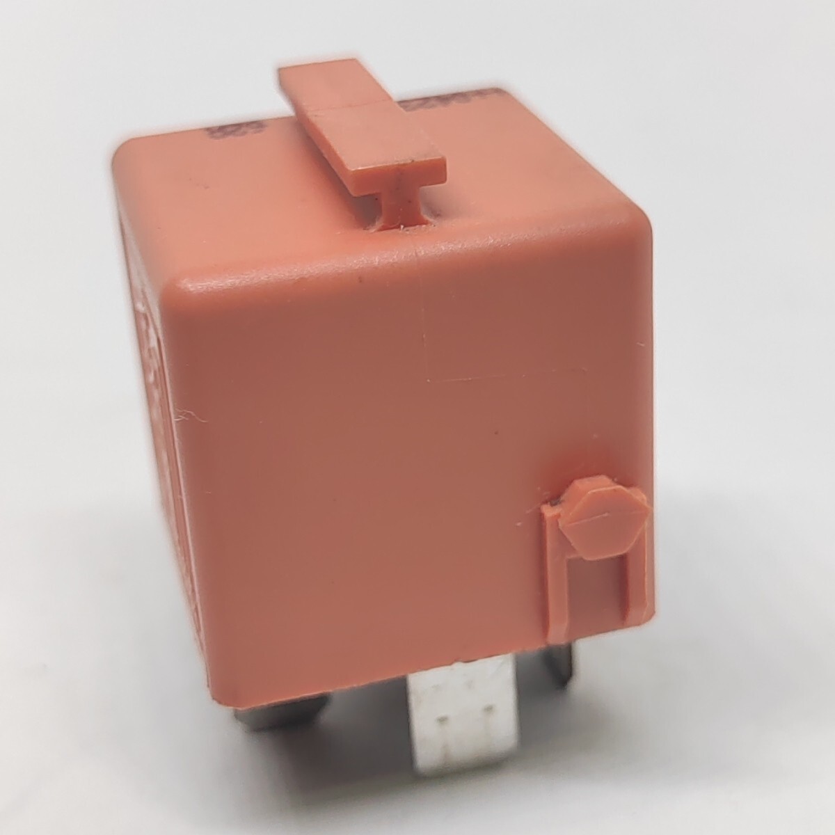 Original BMW Salmon Relay OEM 12.63-1742690 Tyco V23134-E52-X344 