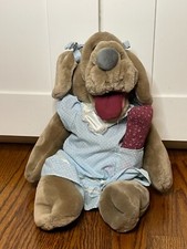 Vintage 1981 Gant Wrinkles Dog Puppet 16  Stuffed animal