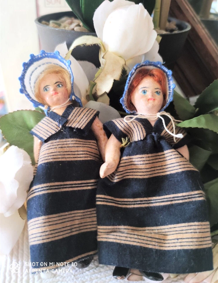 Poupées anciennes - Lot de 7 Mignonettes de 13cm dans valisette ancienne - Photo 3/4