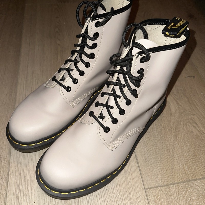 Dr. Martens 1460 Pascal Boot EU 42 beige tan