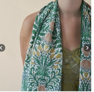 100% Silk Scarf NWT Victoria & Albert London Green Peach 19” X 59” Wm. Morris