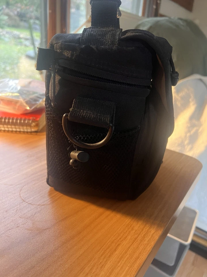 LowePro Adventura SH 120 II камеры кобура сумка держит 8 «T x 7» W x 6 «D ремень черный - Изображение 2 из 4