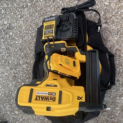 DEWALT XR 20V Cordless 18GA Br DCN681 Kit w/ 2Ah Battery & Charger 