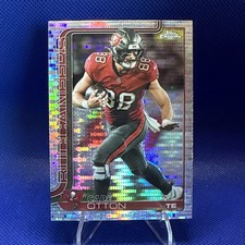 2025 Topps Chrome #284 Cade Otton Pulsar Refractor Buccaneers