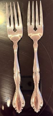Oneida Community CANTATA Salad Forks 6 5/8   Glossy Stainless Set of 2 Lot