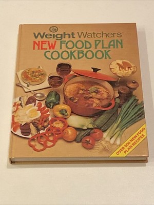 Weight Watchers New Food Plan Cookbook Over 500 Recipes (Hardcover 1982)