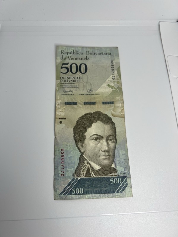 (Lot Of 2) Venezuela - 500 bolívares, 2015-2017