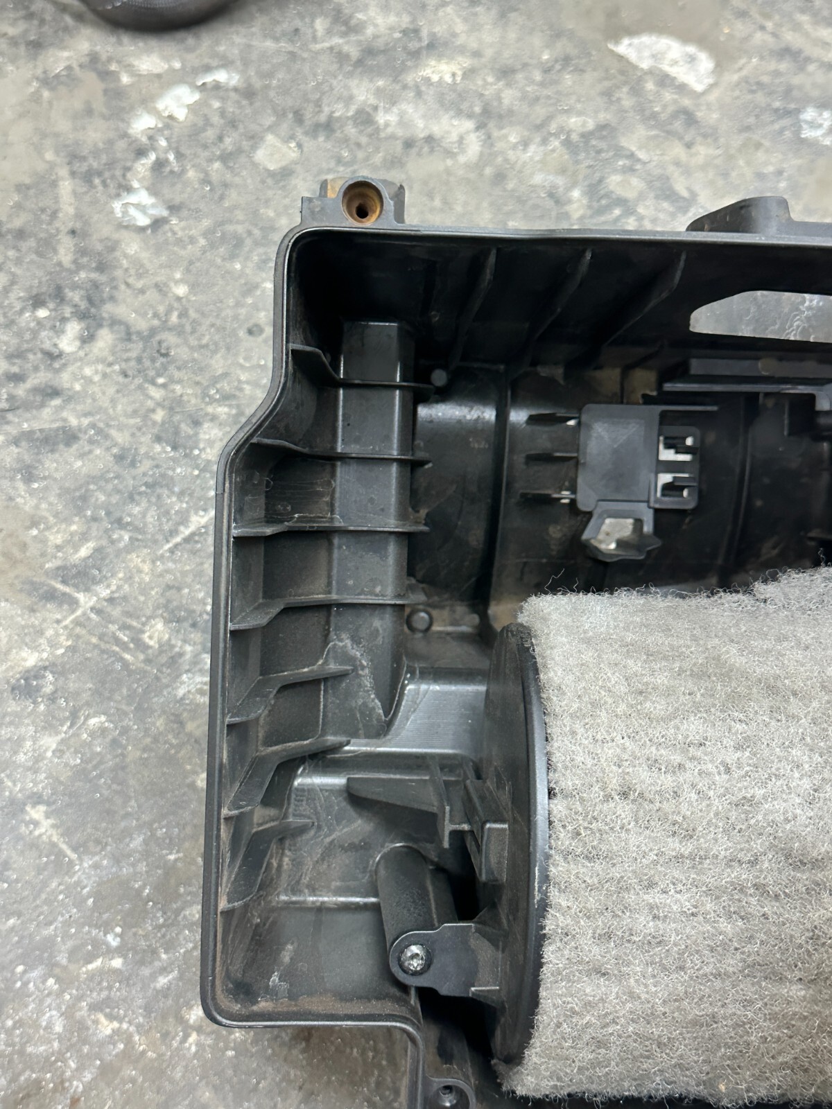 2014 AUDI R8 OEM LEFT DRIVER AIR FILTER INTAKE OEM 420133844E 420 133 844 E