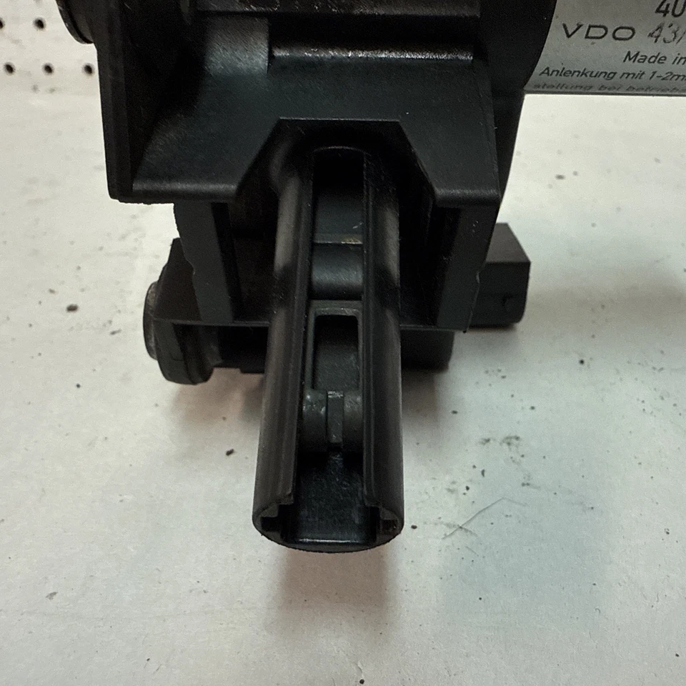 🚘 Unidad de actuador de control de crucero BMW 5 E36 E39 1995-2004 8369027 408201013001 VDO Foto 2 de 4