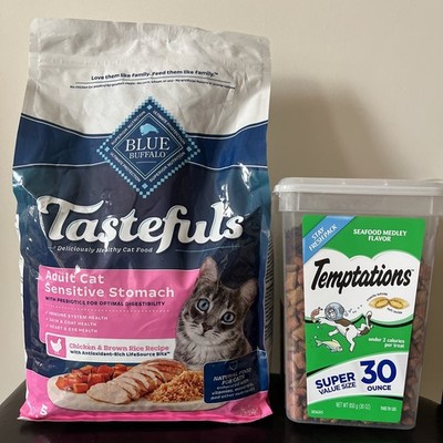 Blue Buffalo Tastefuls Sensitive Stomach Natural Adult Dry Cat Food Chicken, 5lb