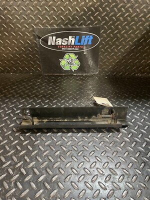 915340401	DOOR HINGE (LH)	FITS YALE	GOOD USED	HBU1:245