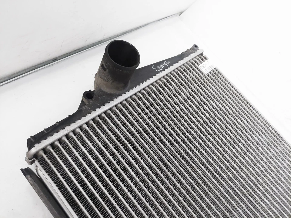 Intercooler turbocompresor Volvo Xc70 2003-2007 8671694 *abolladura ligera* Foto 4 de 4