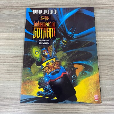 Judgement On Gotham Batman Und Judge Dredd 2000AD Comicbuch 1991 Broschiert