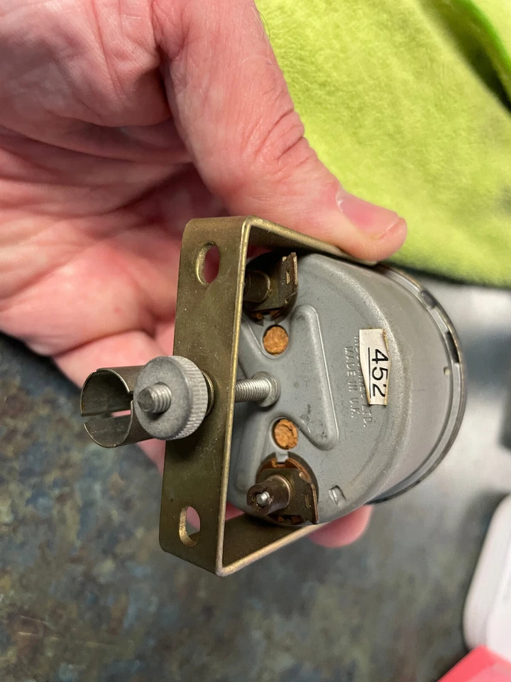 Lotus A082N6045F voltmeter / battery gauge for 1983-1987 Lotus Esprit - Image 3 of 4