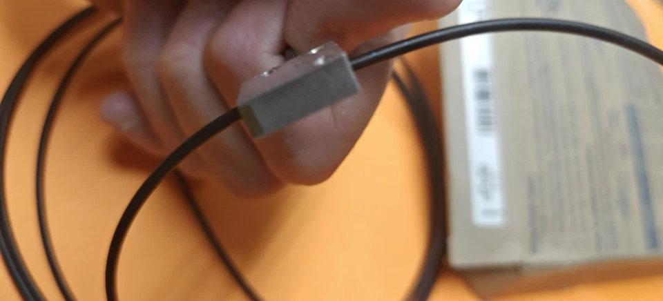 BANNER ENGINEERING  PIRS1X166U 39155 PLASTIC FIBER OPPOSED MODE SIDE VIEW - Image 2 of 3