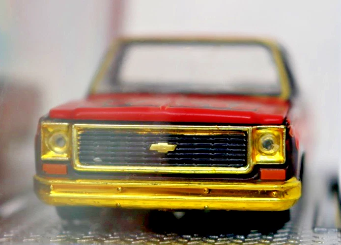 Same Day  Shipping CHASE 1973 Chevrolet Cheyenne Super10 1/64 SQUARE BODY Flames - Image 4 of 4