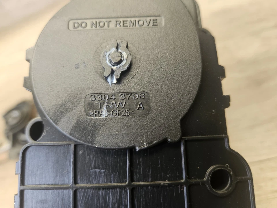 07-09 MERCEDES-BENZ W221 S550 前左侧座椅皮带拖拉机棕色原始设备制造商 — 第 4/4 张图片