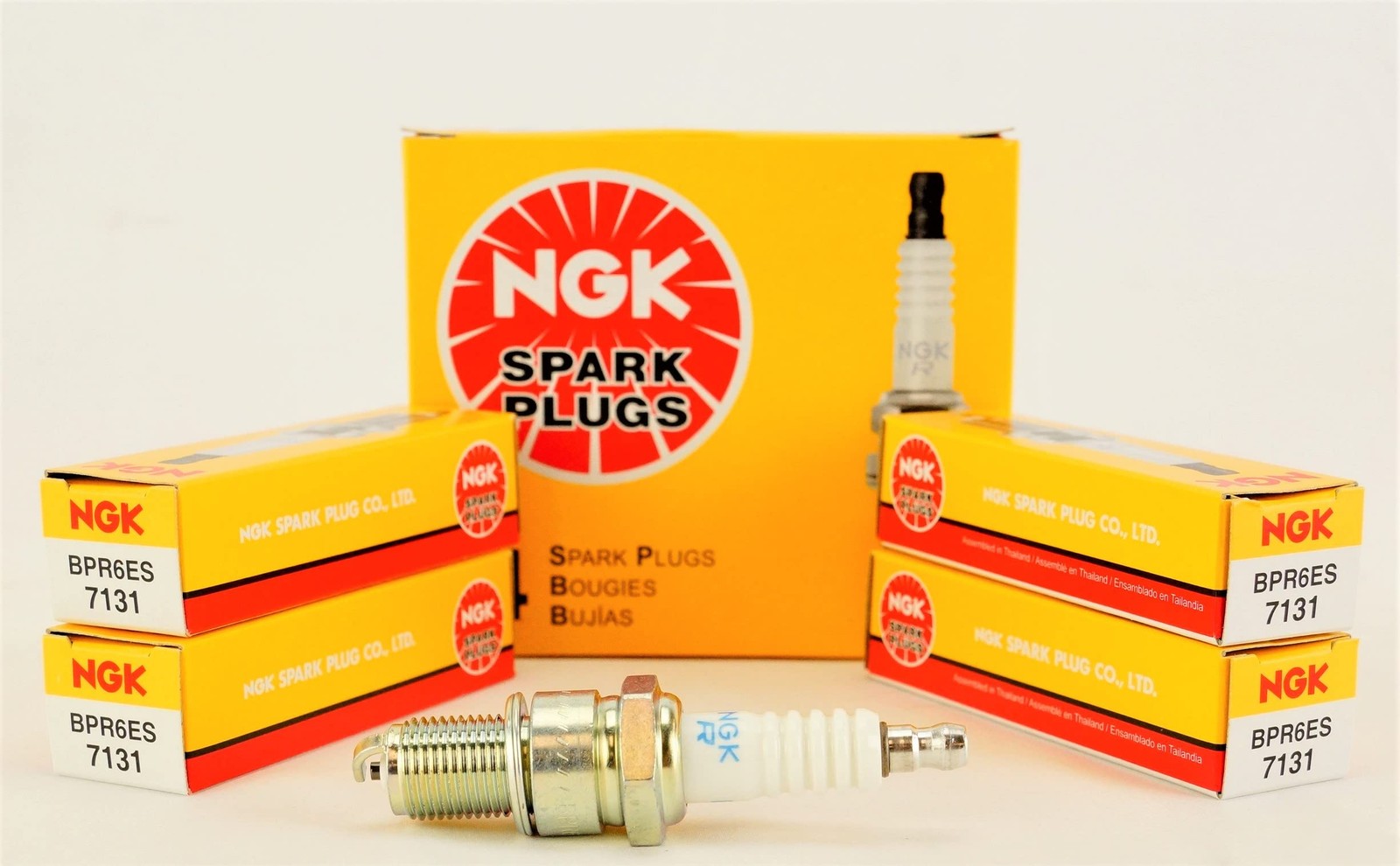 New NGK Standard Spark Plug BPR6ES, 7131 Set of 4 Plugs 