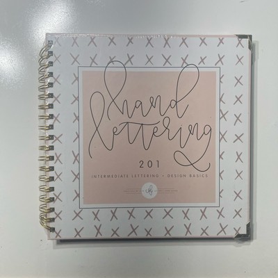 Hand Lettering 201 : Intermediate Lettering and Design Basics by CHALKFULLOFLOVE
