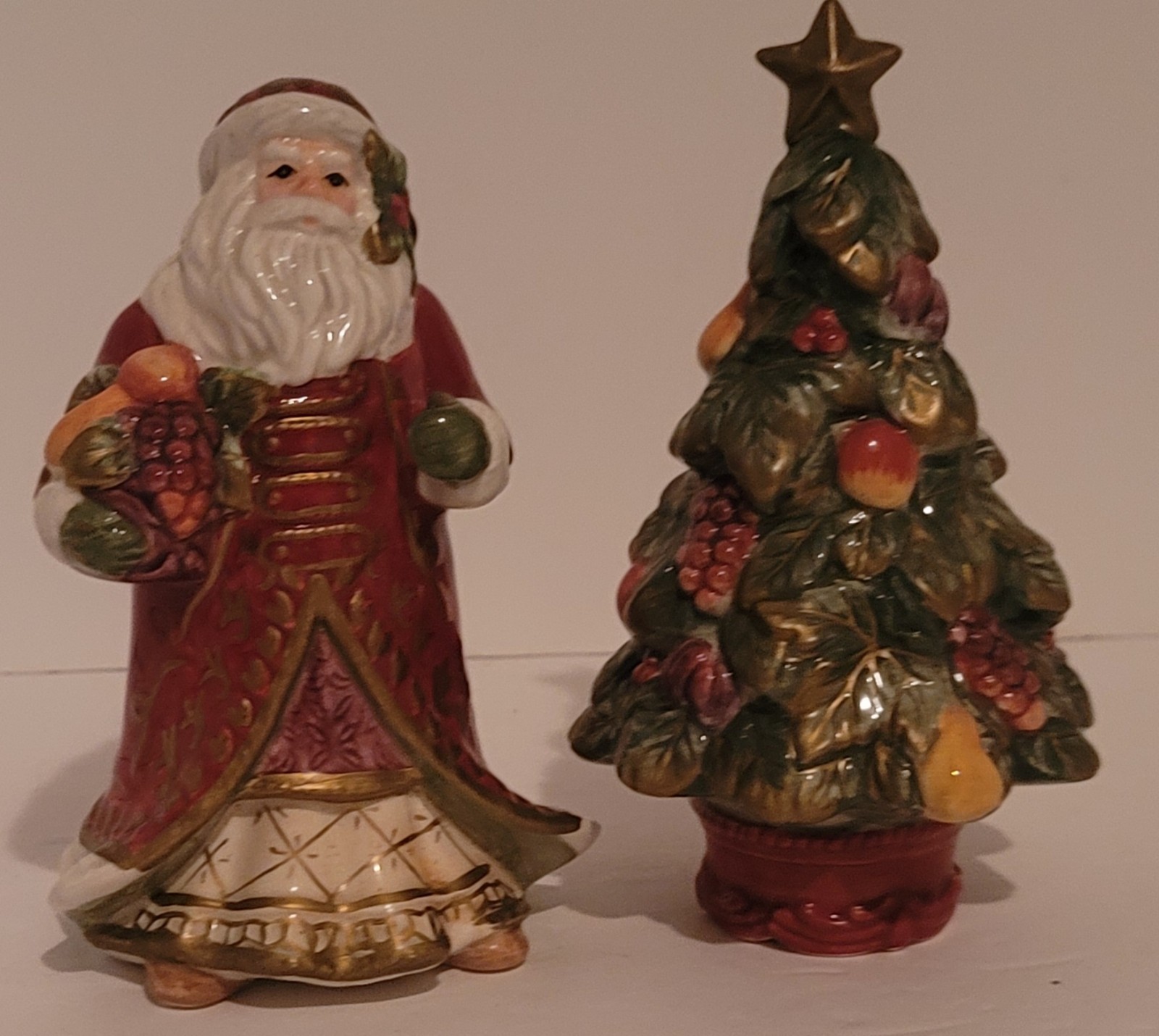 Mint Fitz and Floyd Santa Claus Christmas Tree Salt@ Pepper Shaker