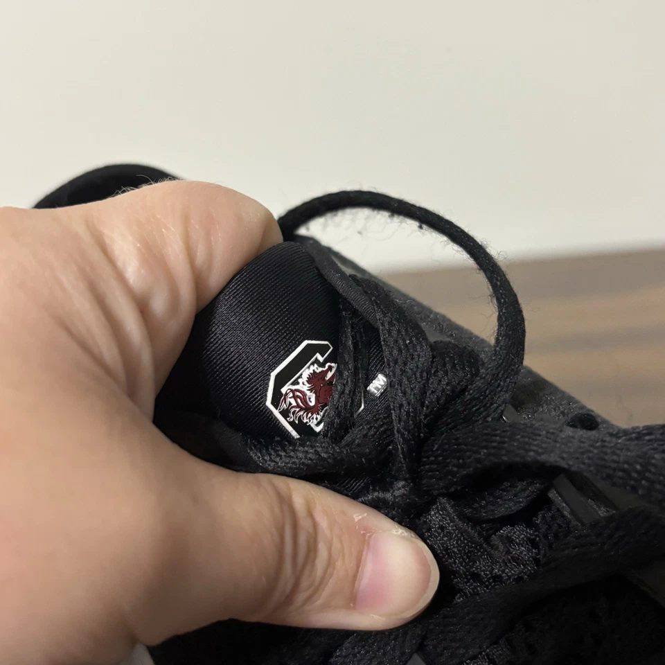 Under Armour Shoes Women’s 7 HOVR Sonic 5 Team Running Gamecock Black Burgundy - Image 3 of 4