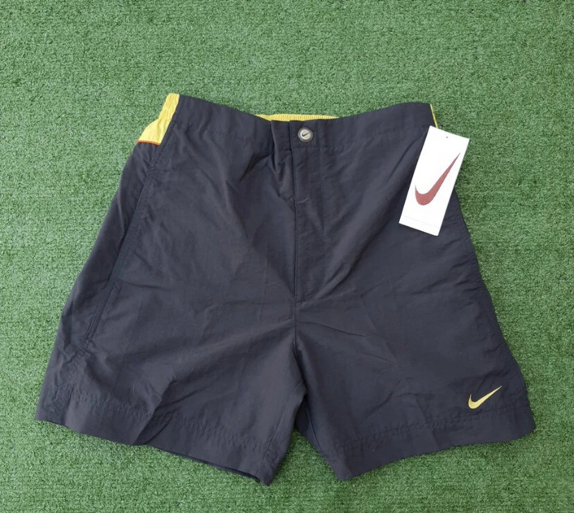 Nike top waterproof shorts