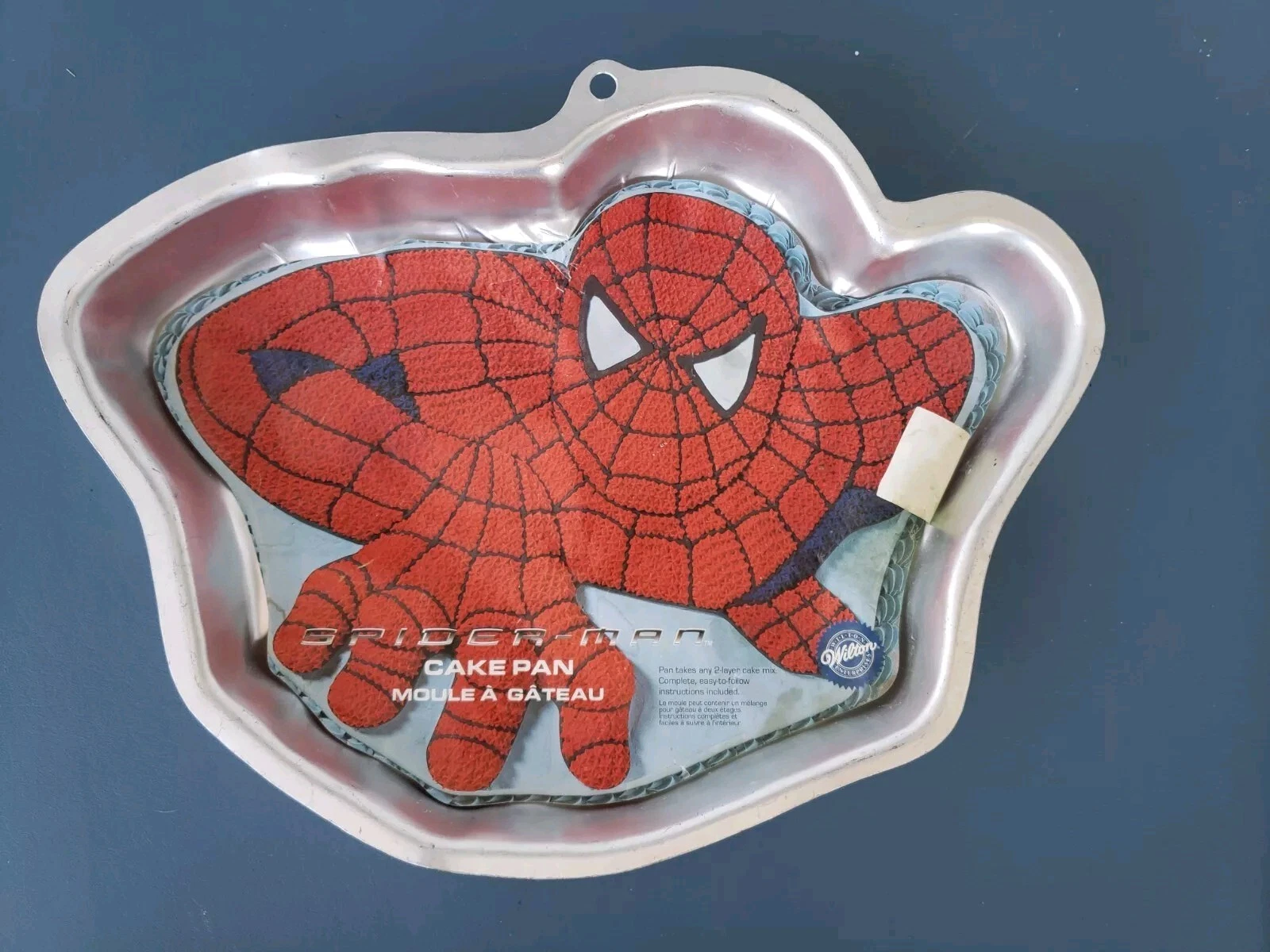 Wilton 2002 Marvel Comics SPIDER-MAN Cake Pan With Insert #2105-5050