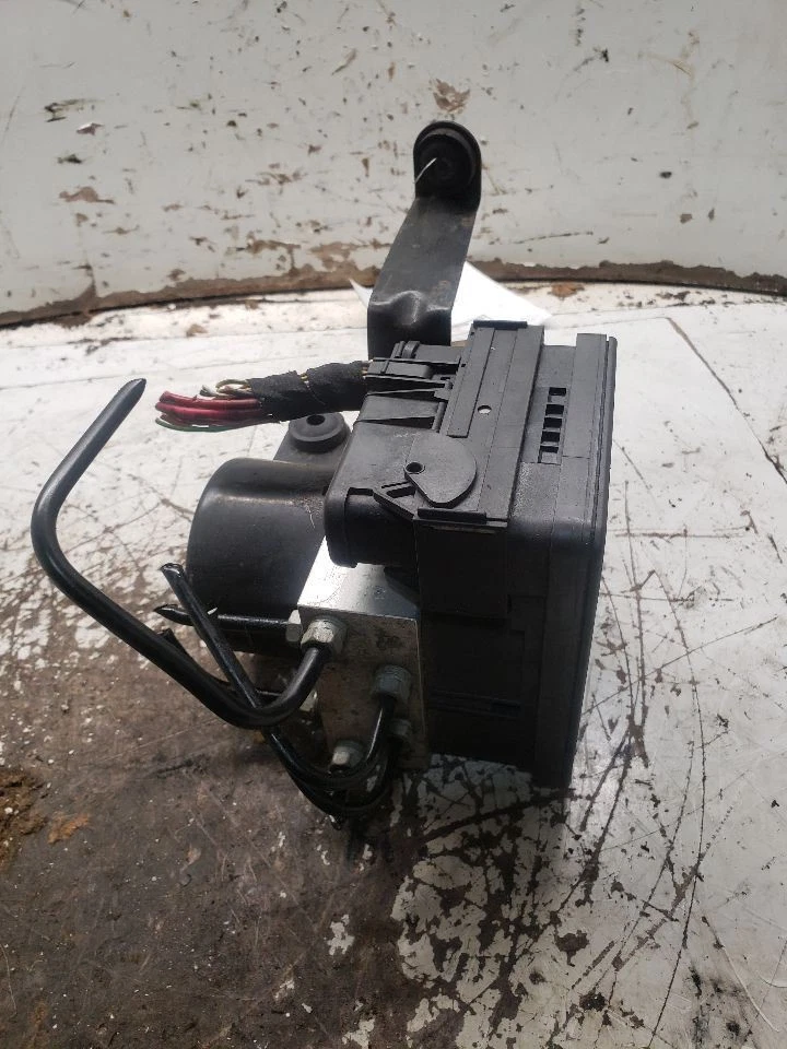 Conjunto de bomba de pieza de freno antibloqueo tracción delantera para 05-07 VOLVO SERIE 40 1362206 Foto 2 de 4