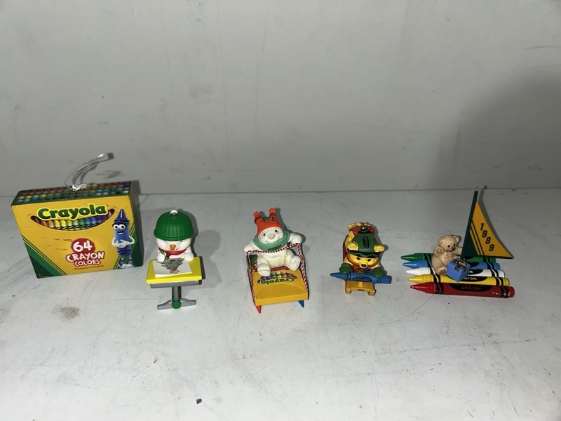 Bundle of Crayola Christmas Ornaments Lot of 5, Used, Multicolor