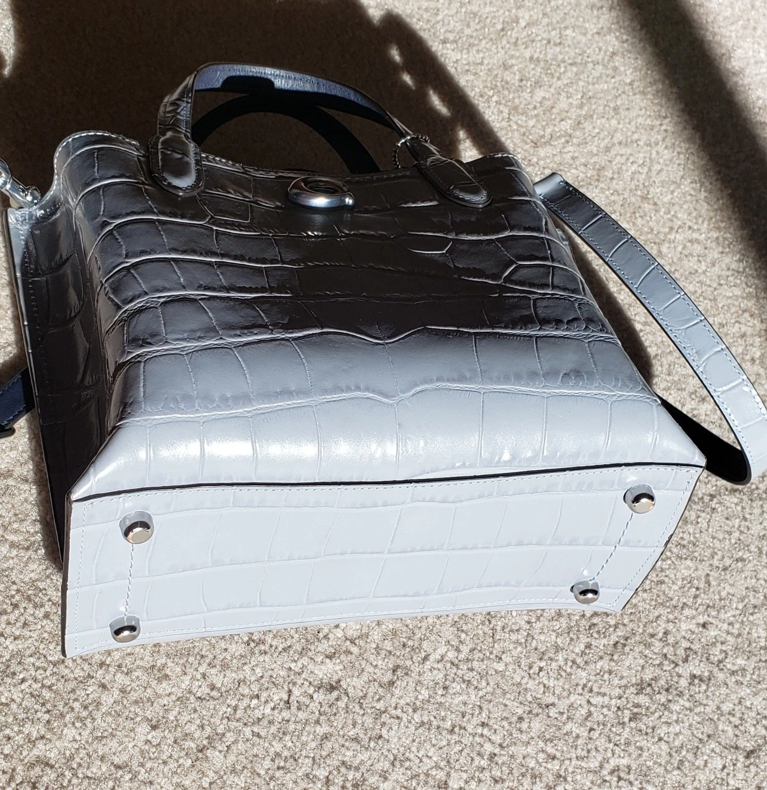 Coach Willow Tote 24 borsa a tracolla a mano in pelle grigio blu coccodrillo goffrato usata in ottime condizioni