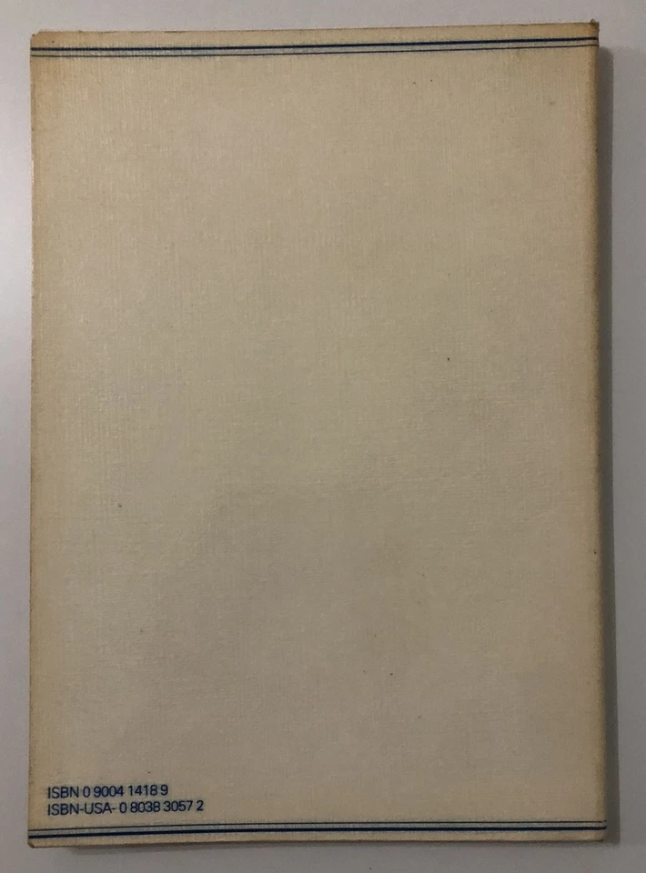 THE HASSELBLAD SYSTEM - In depth guide by R. Gordon Taylor - Image 3 of 3