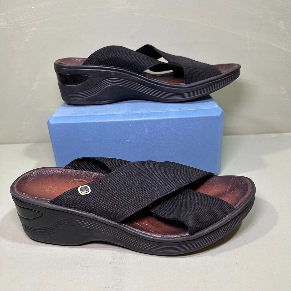 Bzees desire sales wedge sandal black
