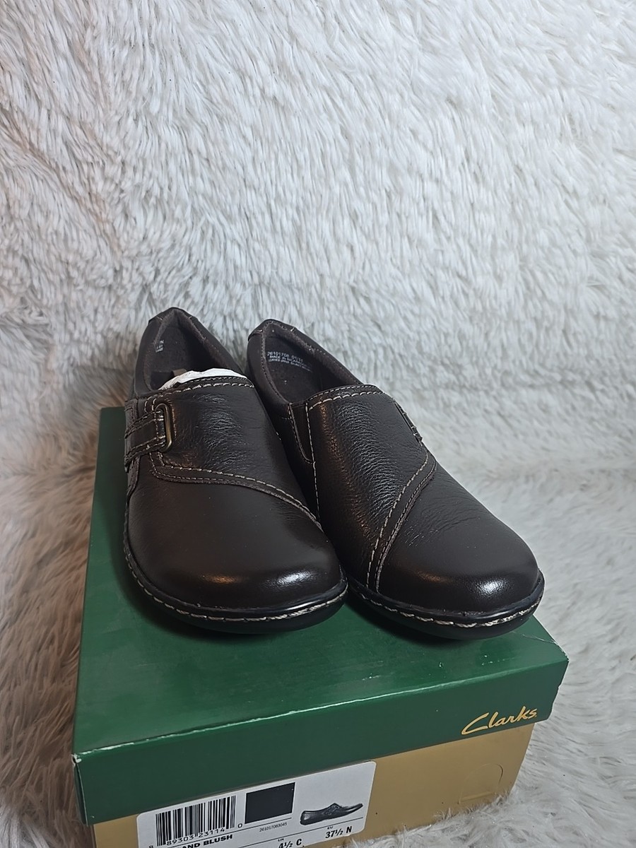 Clarks Womens Size 7N Brown Slip Ins