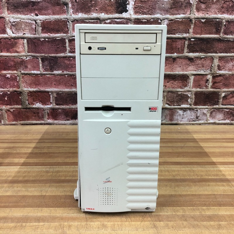 UMAX SuperMac C600/240 Apple Macintosh Clone Computer (Powers On) No HDD