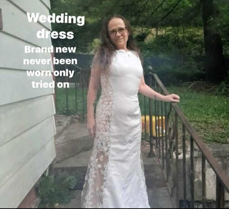White Lace Column Wedding Dress Short Sleeve Boat Neck Full-Length Classic