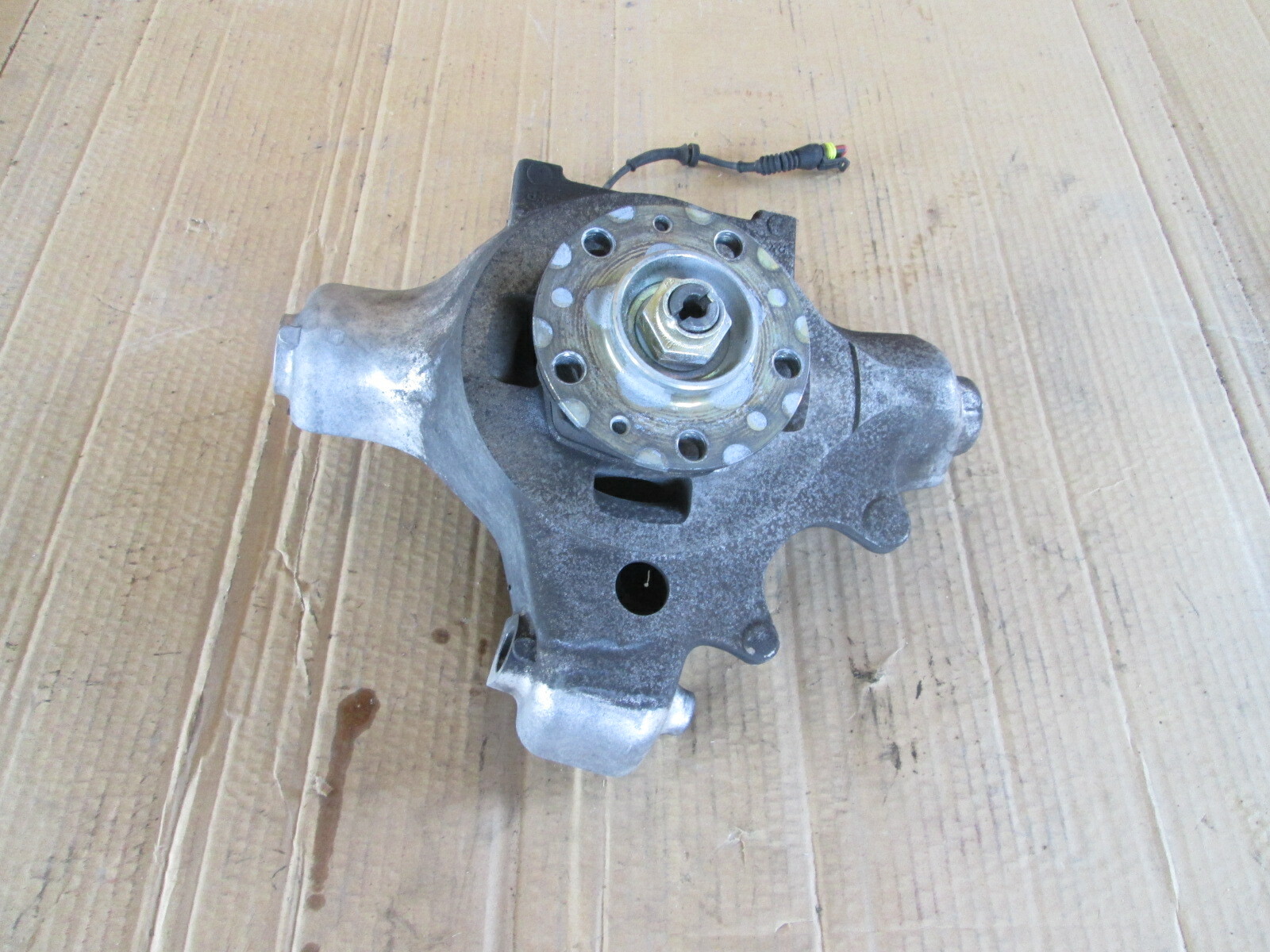 Ferrari 360 / 430 - LH Front- RH Rear Hub Holder / Knuckle -  