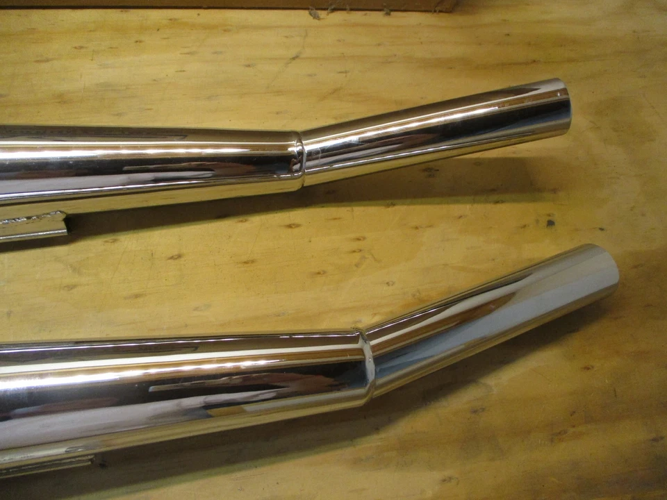 NUEVO 1978-1983 KAWASAKI KZ400 LTD KZ440 MEGÁFONO SILENCIADORES ANTIDESLIZANTES MAC 002-0213 Foto 3 de 4