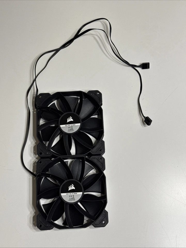 Ventiladores de refrigeración CPU Corsair 120 mm 31-006456 12V 0,3A M/N RWF0050 Pack de 2 Foto 2 de 4