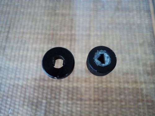 AR Acoustic Research Integrated amplifier Model AU Phono Level Knob Set (2 Pcs) - Picture 3 of 3