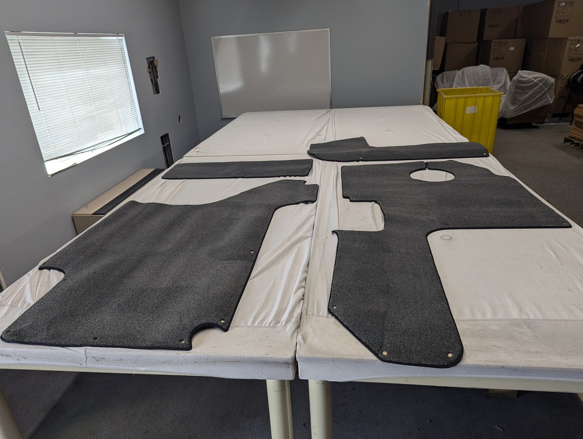 COBALT BOAT 406781 SNAP IN CARPET SET OF (4) GRAY / BLACK | eBay