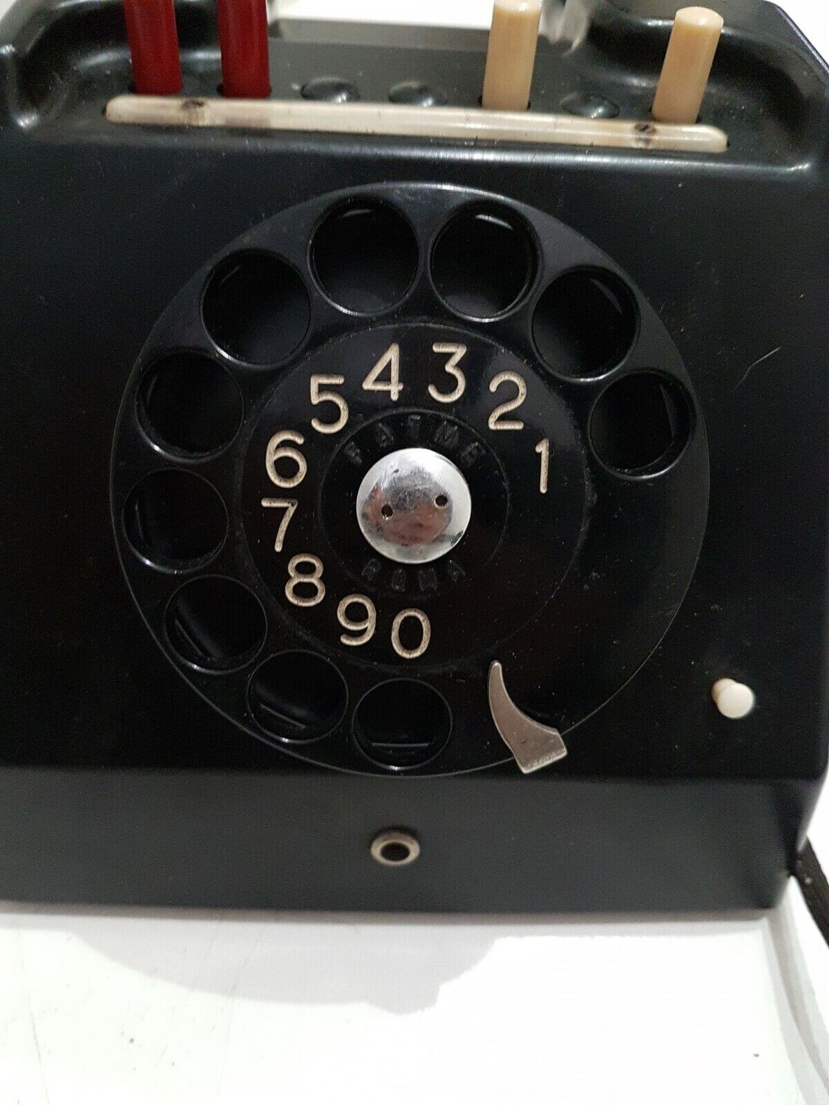 Foto 8 di 12