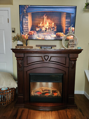 FIREPLACE MANTEL WITH DIMPLEX ELECTRIC HEATER