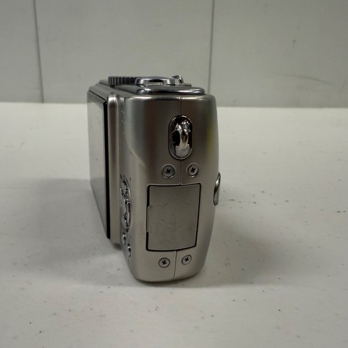 Panasonic Lumix DMC-TZ3 7.2MP Digital Camera - Silver - Untested - For Parts - Picture 3 of 7