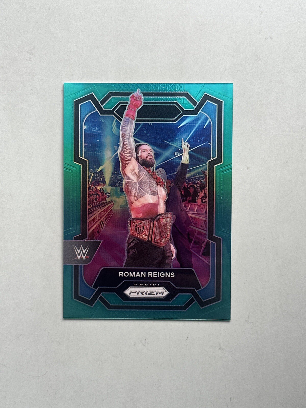 2024 Prizm WWE Teal Roman Reigns /49 Bloodline
