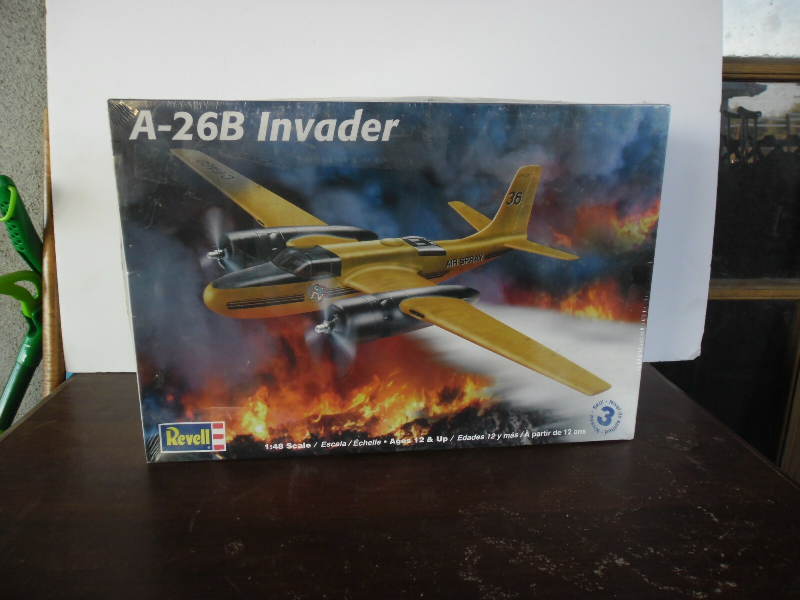  Revell A-26B Invader WWII-Korean Medium Bomber  1:48 Model 