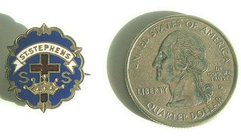 VINTAGE LITTLE'S SYSTEM BLUE CROSS AND CROWN CLOISONNE SUNDAY SCHOOL PIN - NICE 